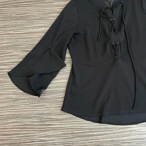 Womens By Chicoc’s Size 2 Tunic Long Ruffle Sleeve Front Lace Up Blouse - Picture 3 of 6